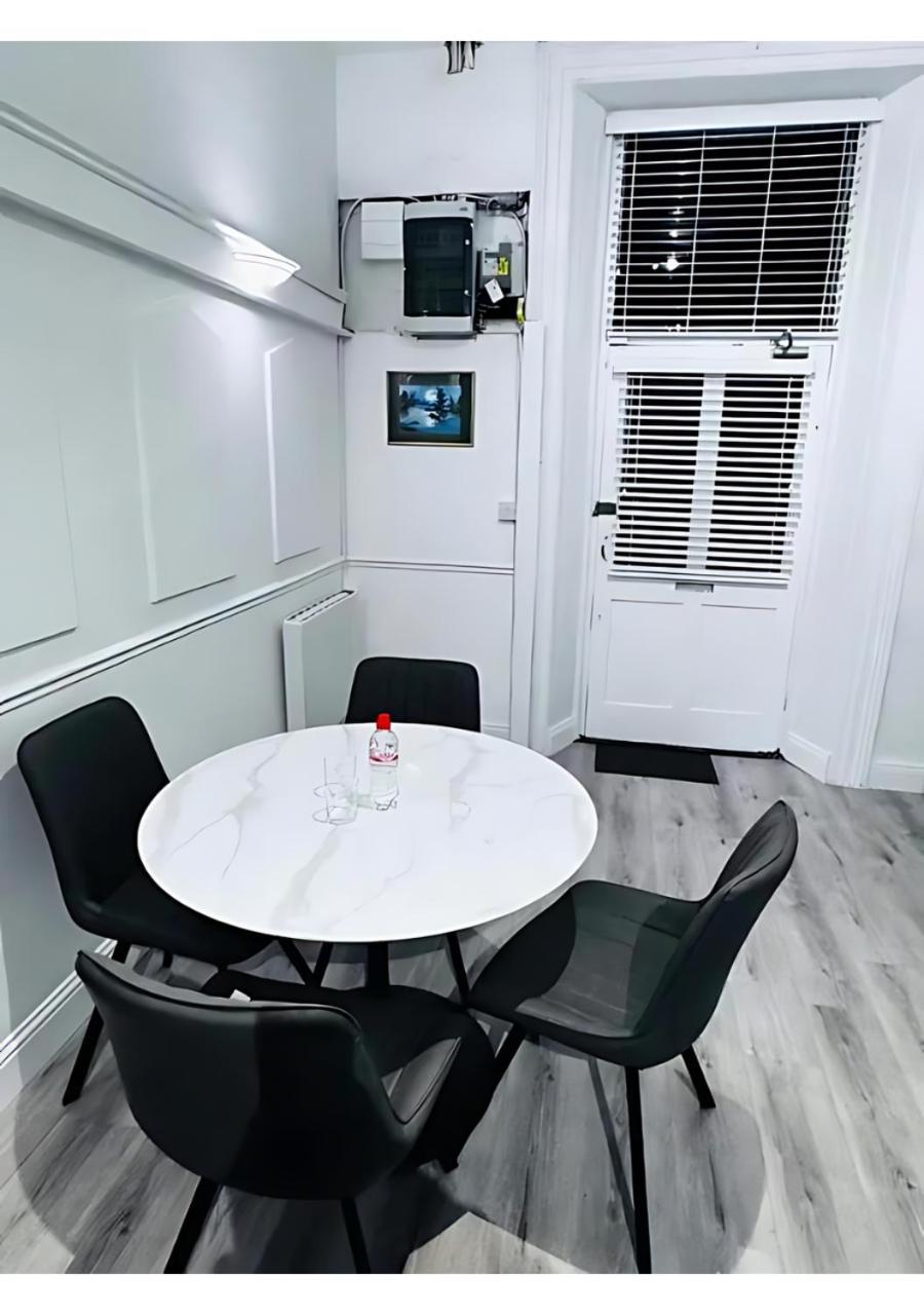 Naas Town - Budget Double Bedrooms Экстерьер фото